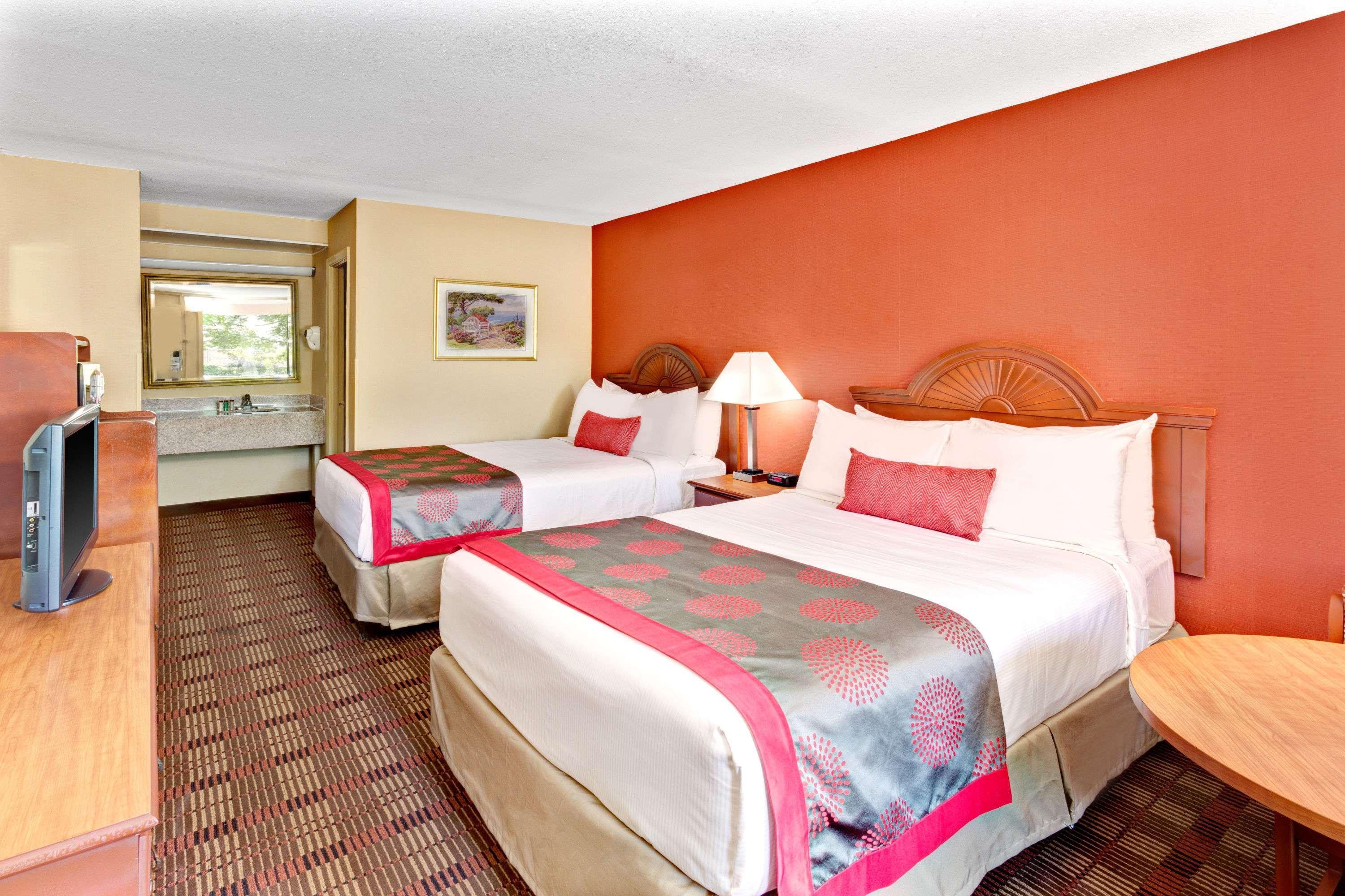 Ramada By Wyndham Baltimore West Eksteriør bilde